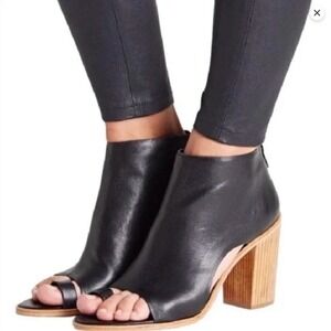 NEW‎ Loeffler Randall Gigi Women's Black and Tan Leather Heeled Ankle Boots